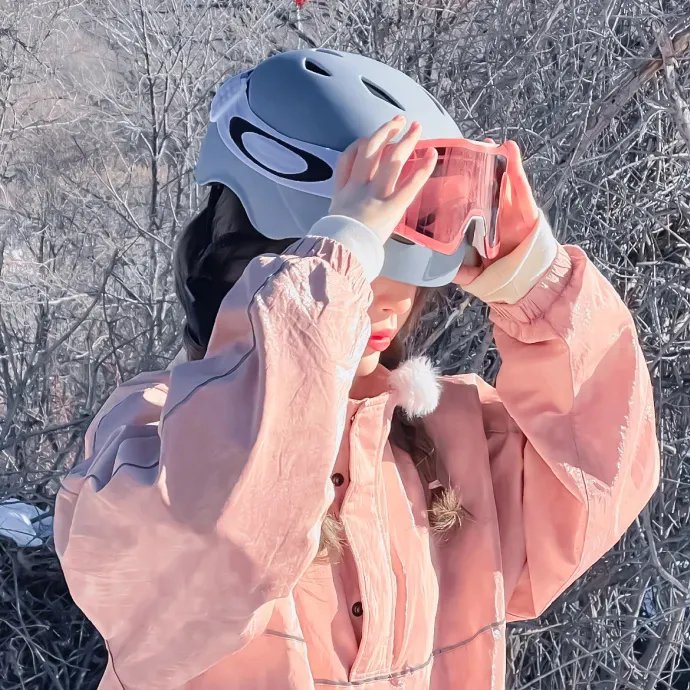 被迫闪婚,我在大佬怀里肆意撒娇